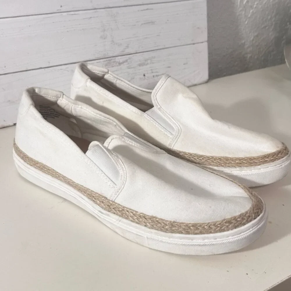 Torrid White Espadrilles with Jute Trim and Canvas Upper size 10 ww